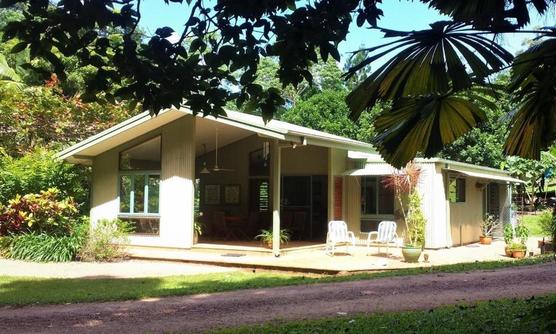 Вілла Fanpalm Creek Hideaway Diwan Екстер'єр фото